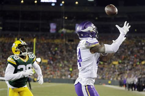 vikings packers all time record|A brief look at Vikings/Packers history .
